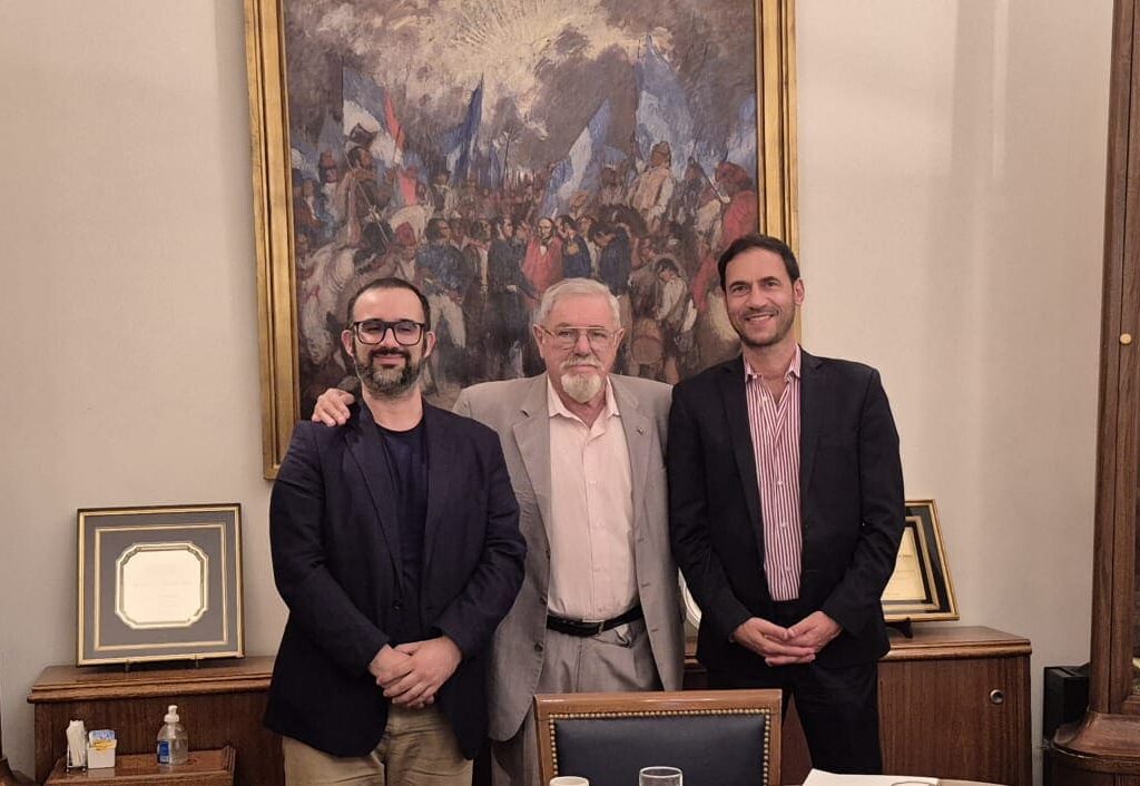 Firma de un convenio marco de cooperación con la Fundación Blockchain Argentina